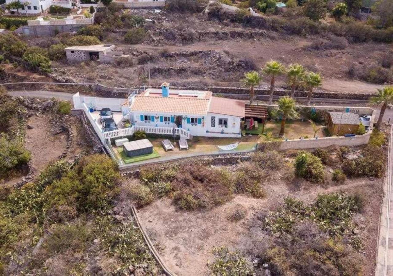 Escape To Finca Conejo, Typical Canarian House Private Jacuzzi, Sauna, Gym, Finca Conejo Taucho By Aqua Vista Tenerife 아데제 외부 사진